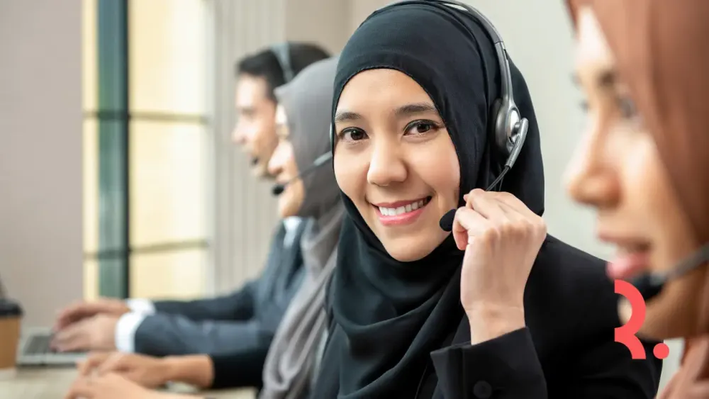 customer service harus memiliki sikap yang ramah